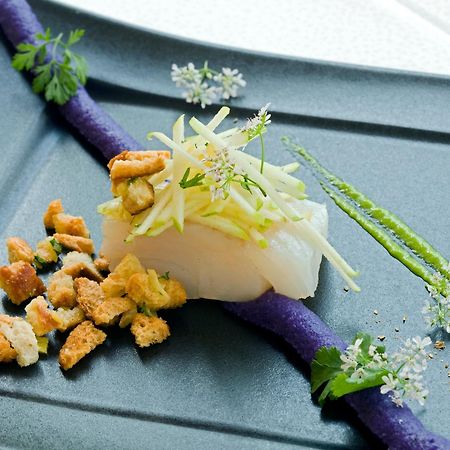 Grand Hotel "Chateau De Sully" - Piscine & Spa -Teritoria Sully  ภายนอก รูปภาพ