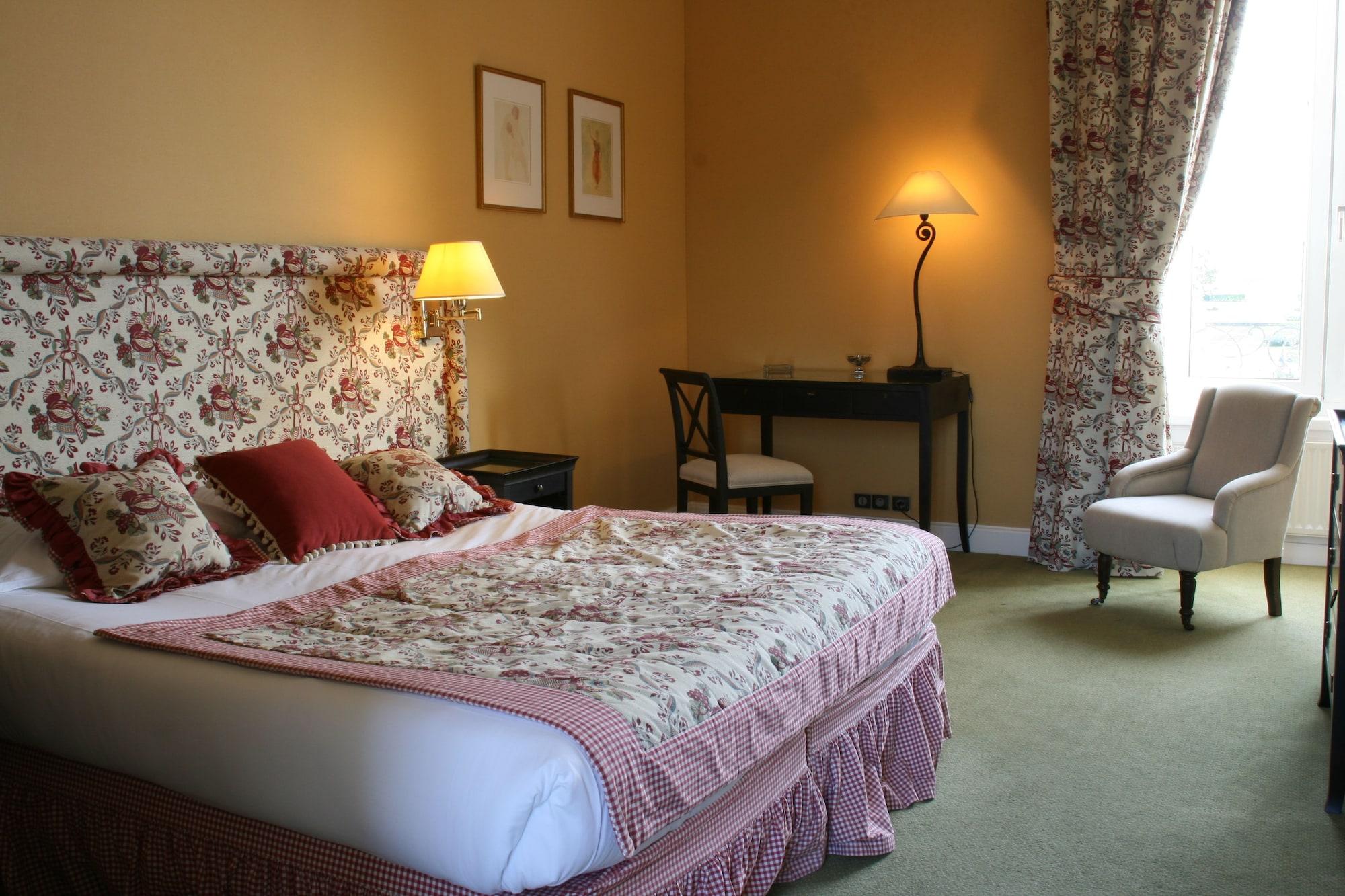 Grand Hotel "Chateau De Sully" - Piscine & Spa -Teritoria Sully  ภายนอก รูปภาพ
