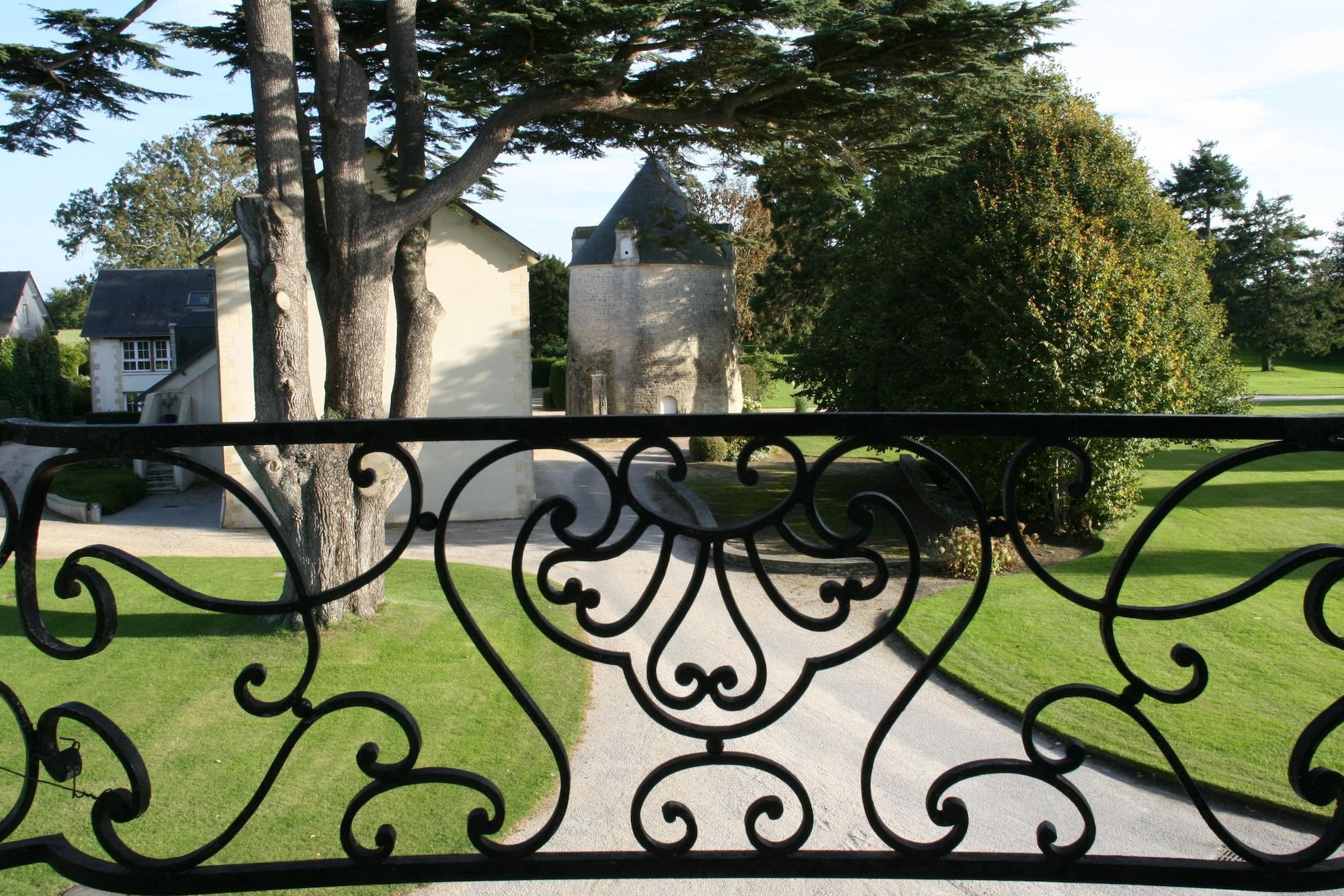 Grand Hotel "Chateau De Sully" - Piscine & Spa -Teritoria Sully  ภายนอก รูปภาพ