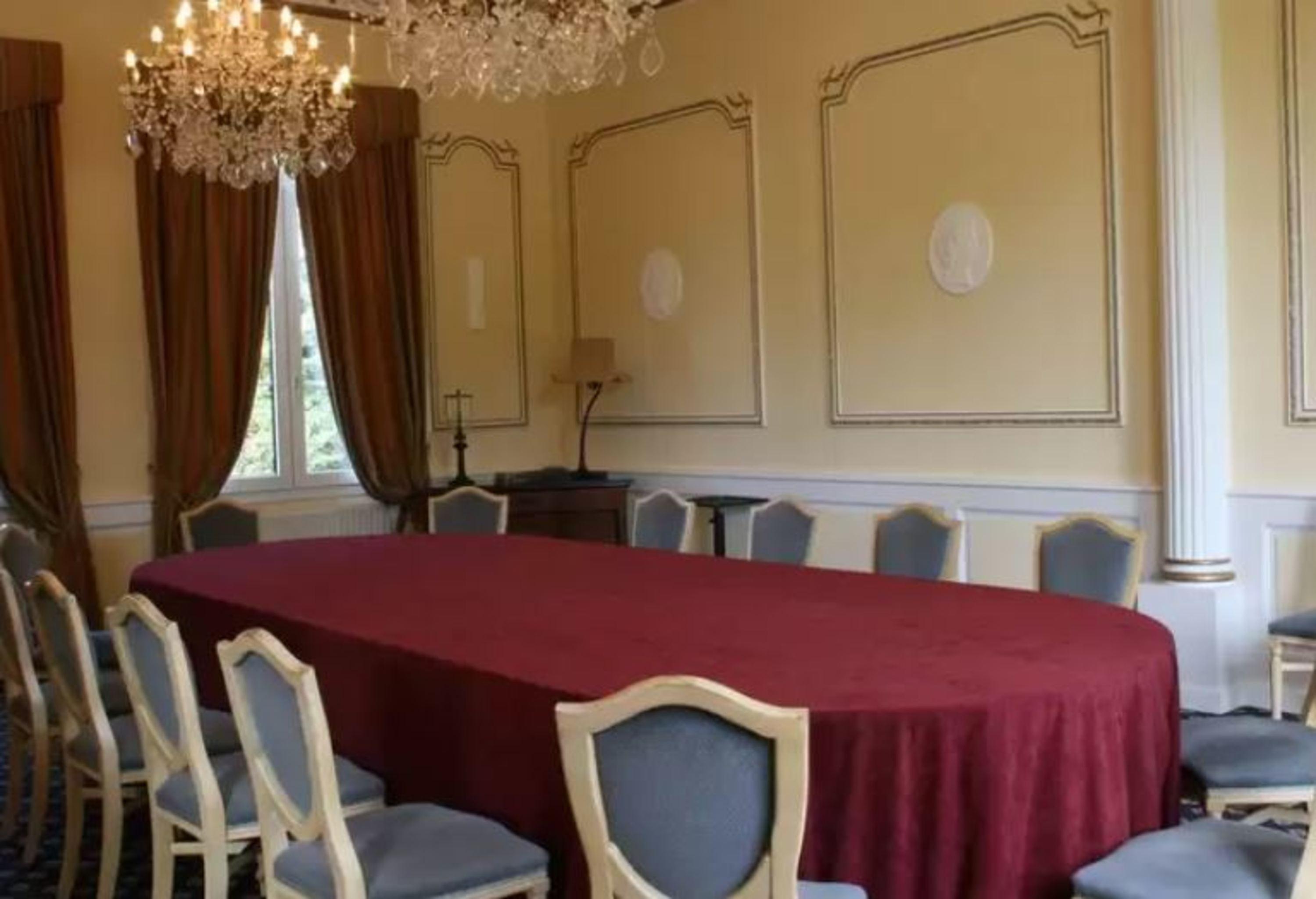 Grand Hotel "Chateau De Sully" - Piscine & Spa -Teritoria Sully  ภายนอก รูปภาพ
