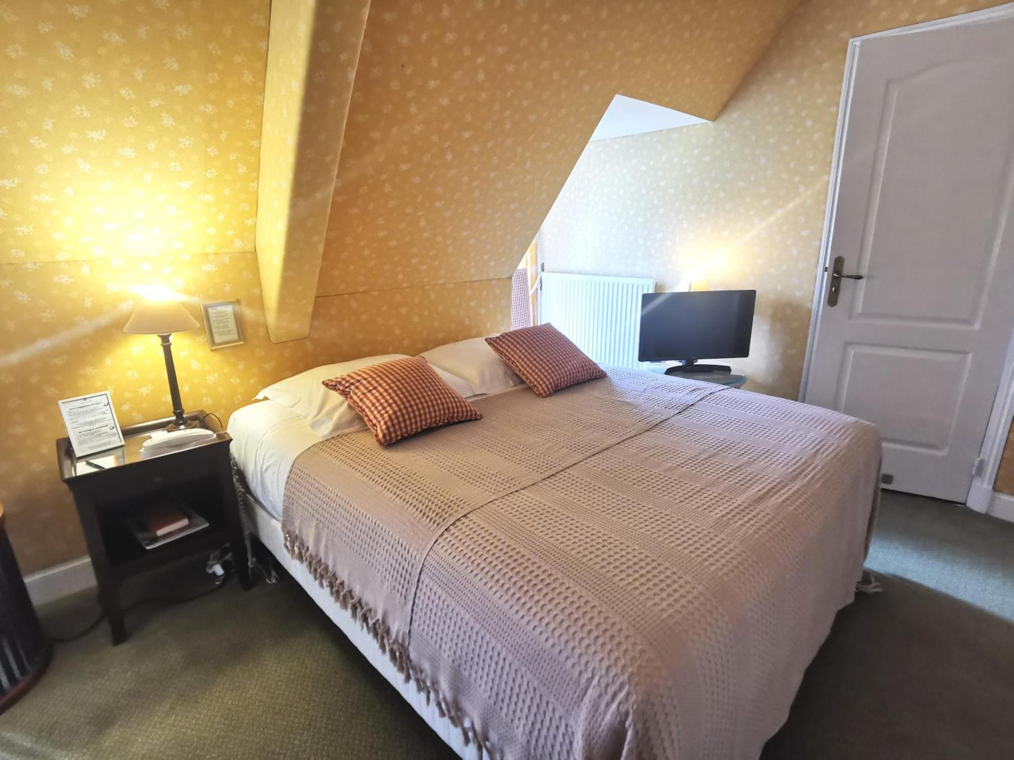 Grand Hotel "Chateau De Sully" - Piscine & Spa -Teritoria Sully  ภายนอก รูปภาพ
