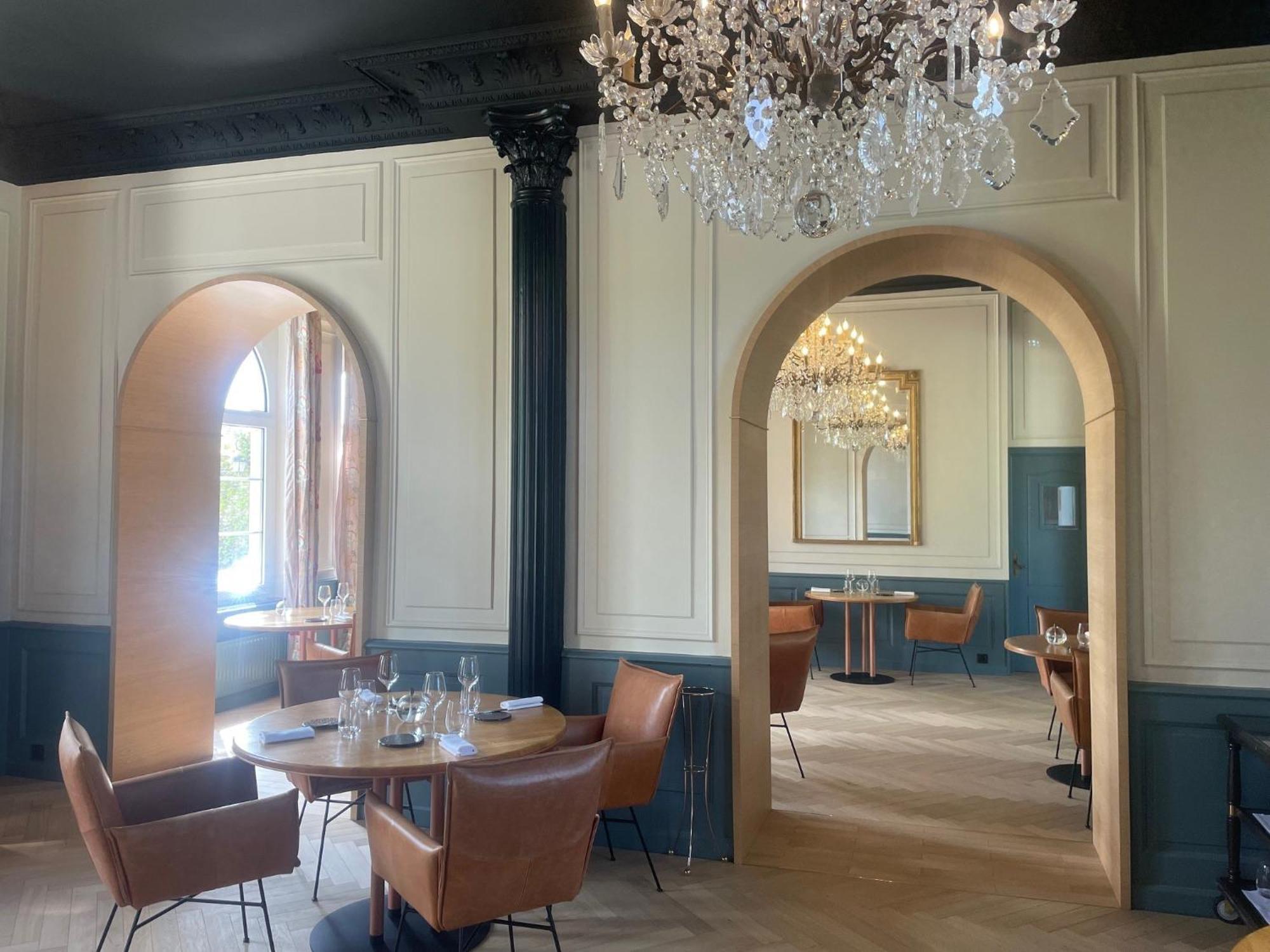 Grand Hotel "Chateau De Sully" - Piscine & Spa -Teritoria Sully  ภายนอก รูปภาพ
