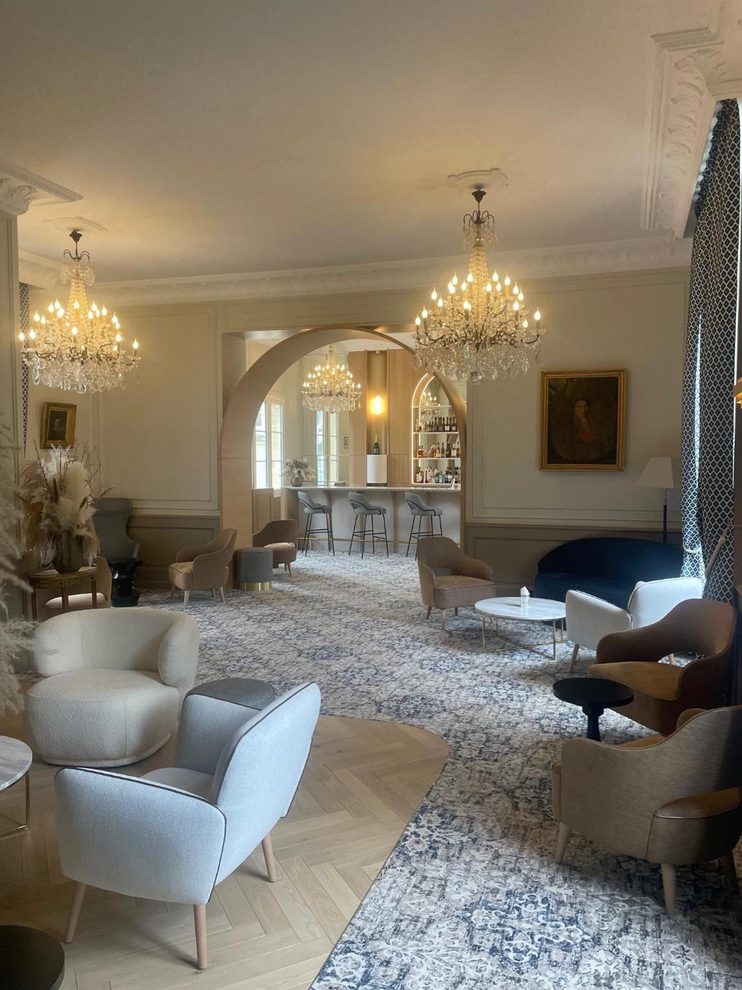 Grand Hotel "Chateau De Sully" - Piscine & Spa -Teritoria Sully  ภายนอก รูปภาพ