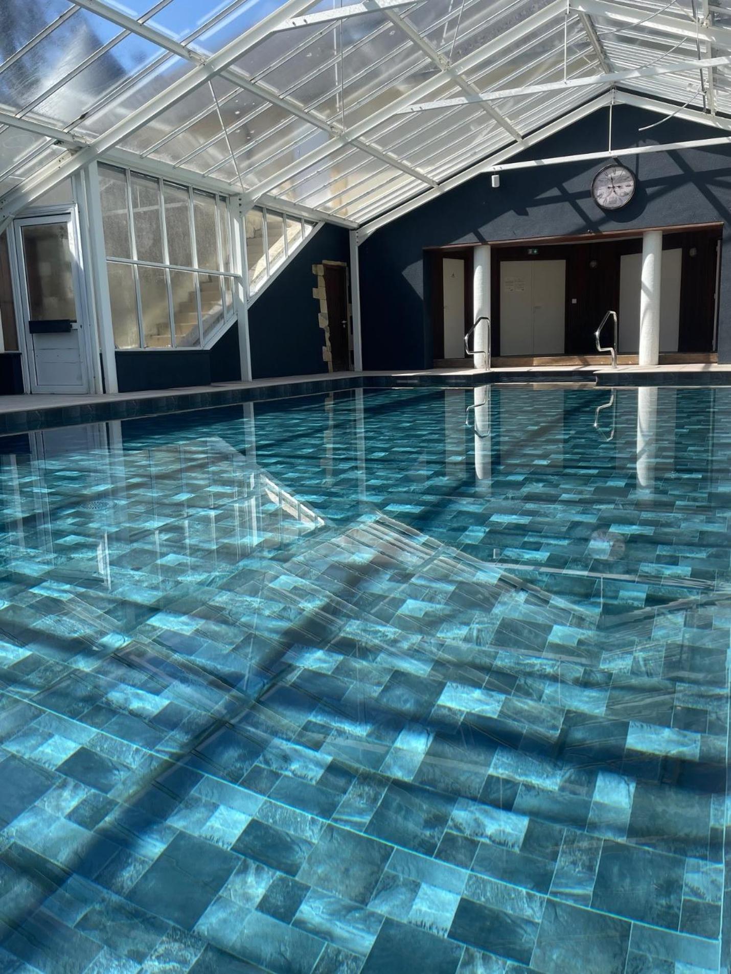 Grand Hotel "Chateau De Sully" - Piscine & Spa -Teritoria Sully  ภายนอก รูปภาพ