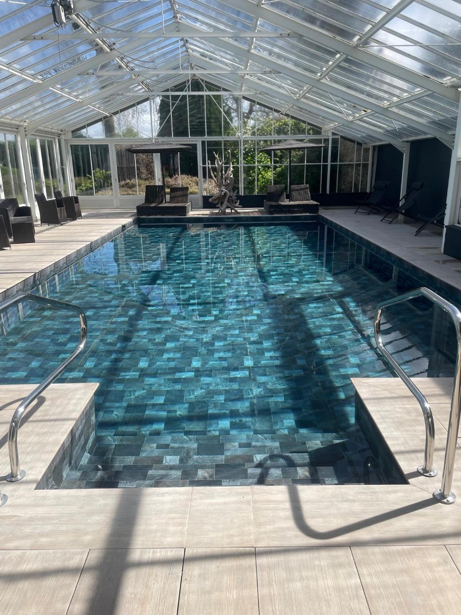 Grand Hotel "Chateau De Sully" - Piscine & Spa -Teritoria Sully  ภายนอก รูปภาพ